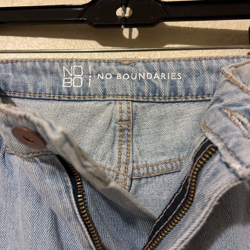 Jeans - Picture 7 of 7